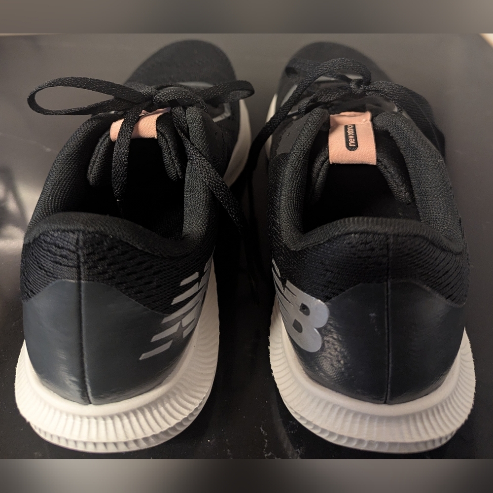 New Balance Women's Dynasoft Pro Run V2 Shoes Size 6 Pre-owned Excellent - Picture 8 of 10